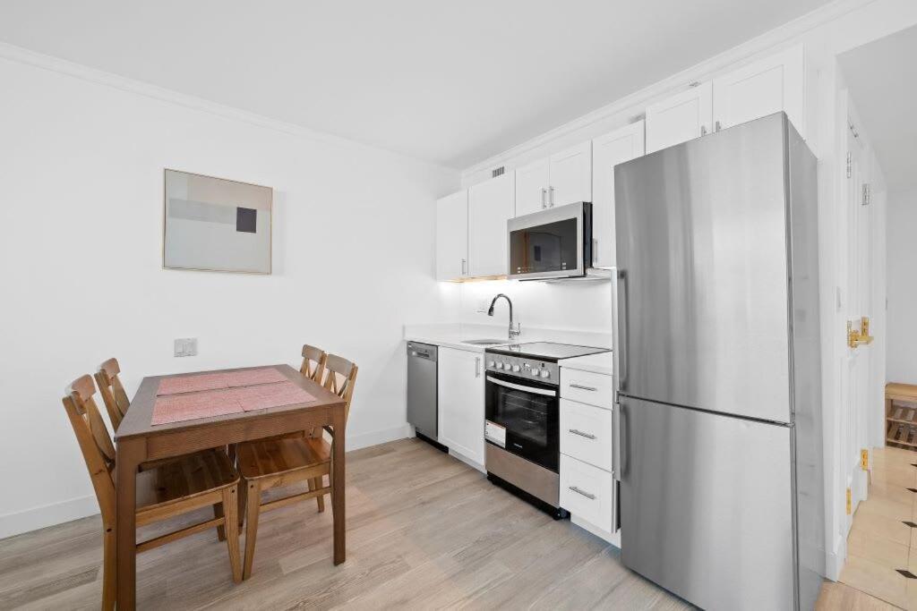 Cozysuitestwo Separate Spacious Ocean Front Apartment